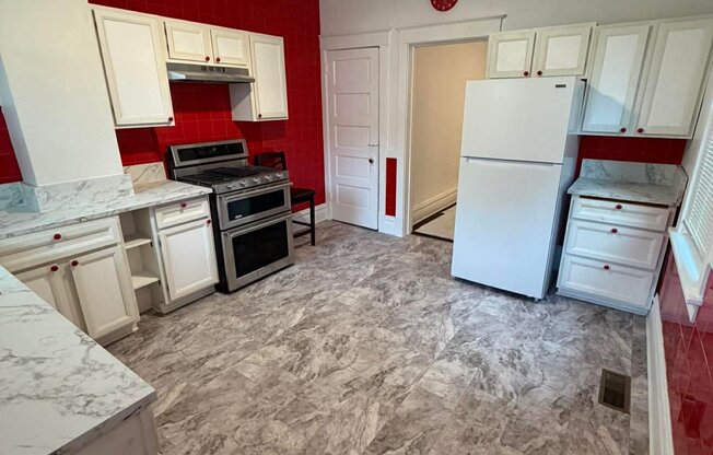 3339 WEBSTER AVE