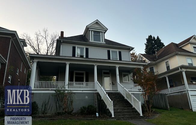 1412 Maple Avenue Roanoke VA 24016 4 Bedrooms and 2 Full Baths