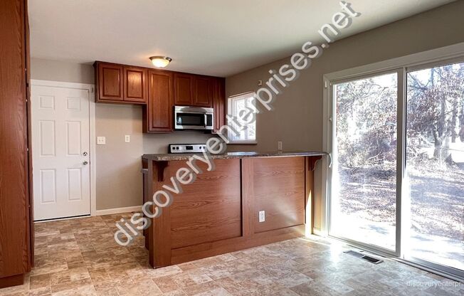JUST REDUCED *ALL ELECTRIC* Ranch in Riverdale! 1st month's rent is FREE w/ a 13-month lease!