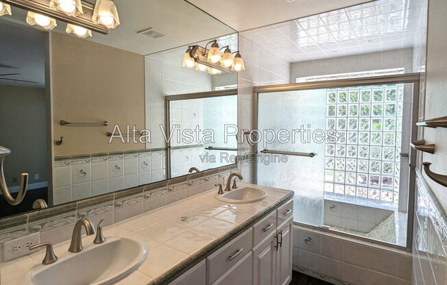 5 beds, 3.5 baths, 2,410 sqft, $5,995