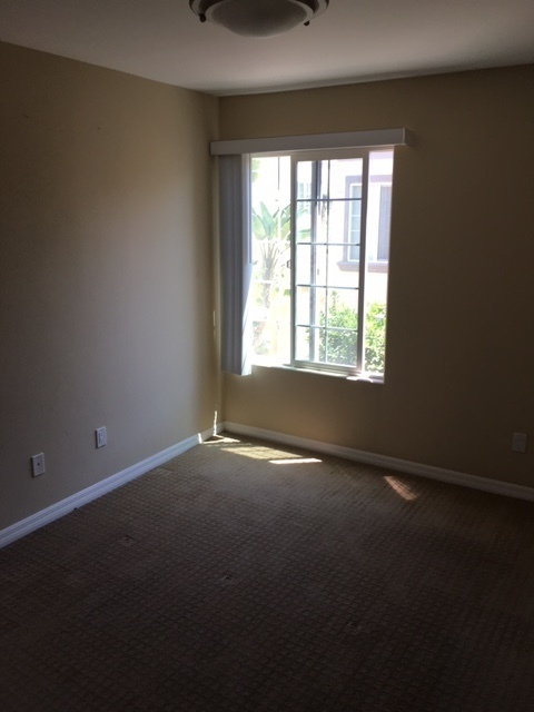 2 beds, 2 baths, $2,650, Unit Unit 284