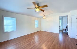 2 beds, 1 bath, $750