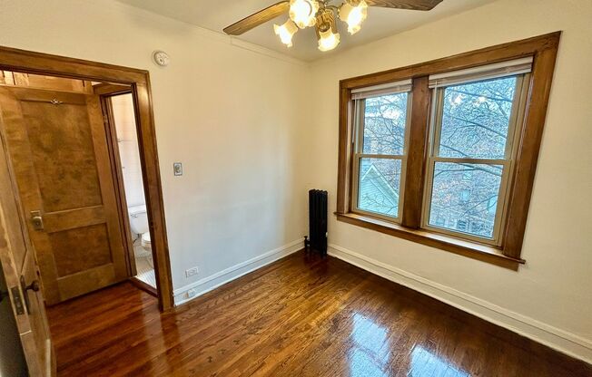 1 bed, 1 bath, 425 sqft, $1,865, Unit 233-105