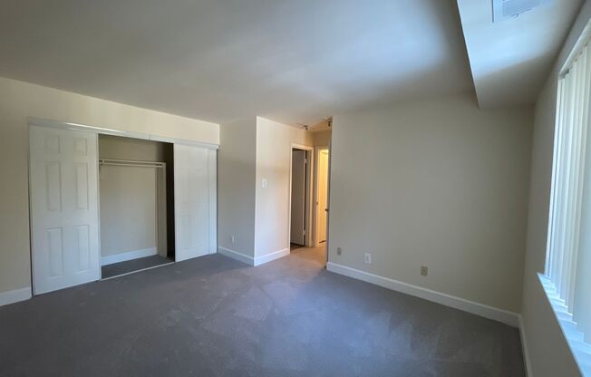 2 beds, 2 baths, 1,000 sqft, $1,975, Unit 14227 #301