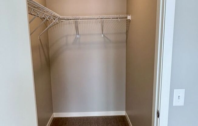 1 bed, 1 bath, 676 sqft, $1,425, Unit 323