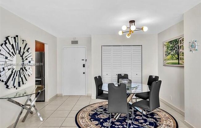 2 beds, 2 baths, $3,500, Unit # 206