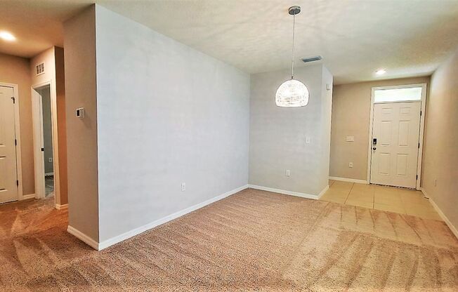 Carlton Lakes 3 bedroom/2 bath