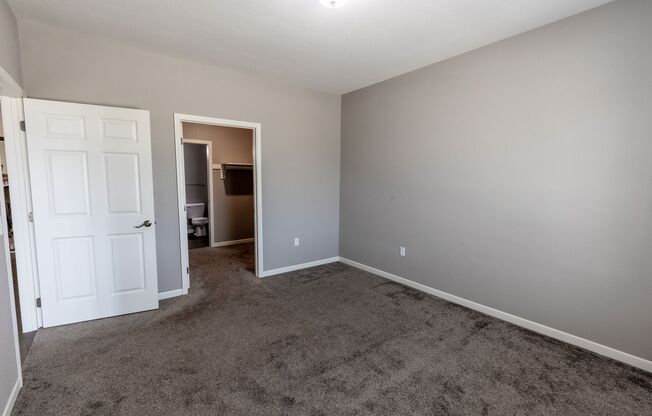 2 beds, 2 baths, 1,052 sqft, $1,195, Unit 3501-315
