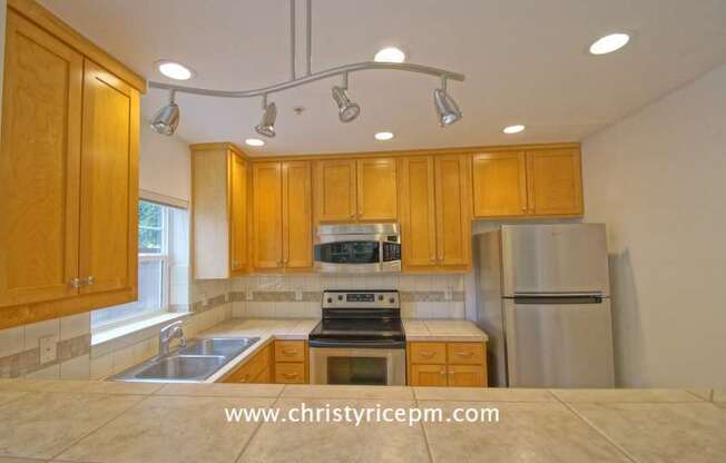 4315 ISSAQUAH PINE LK RD SE