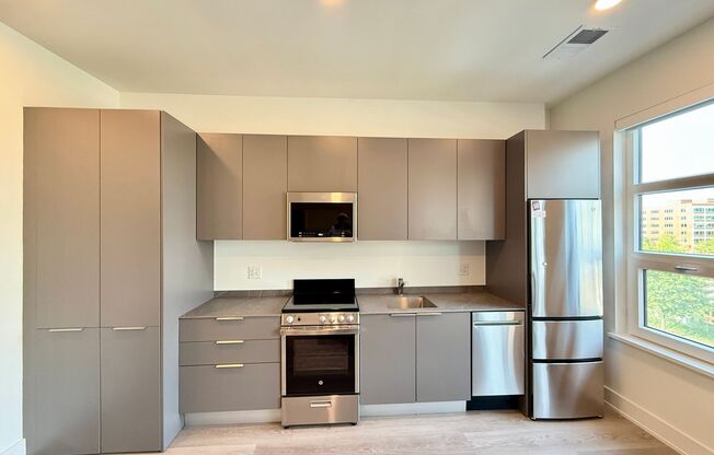1 bed, 1 bath, 569 sqft, $2,099, Unit 406