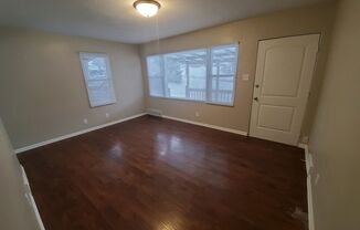 3 beds, 1 bath, $1,395