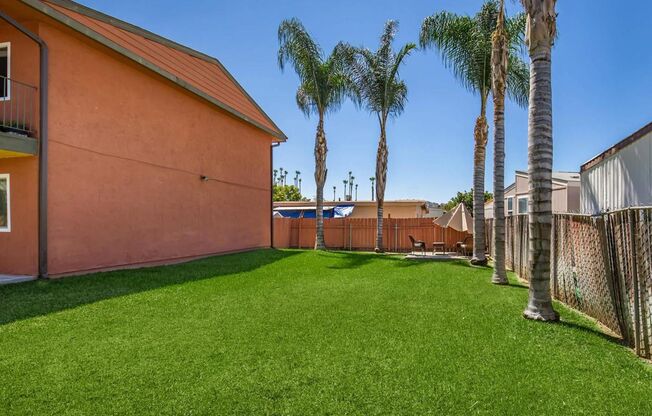Lila Gardens