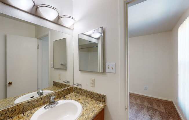Golden Crest Bathroom Midland Odessa TX Apartment