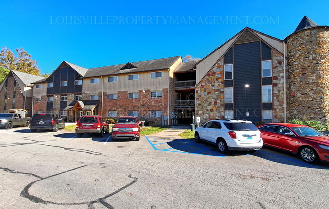 2101 Cardinal Woods Dr