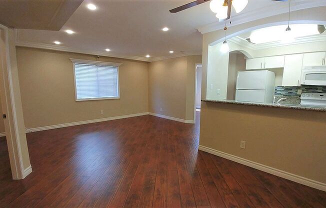 2 beds, 2 baths, 950 sqft, $2,750, Unit 118