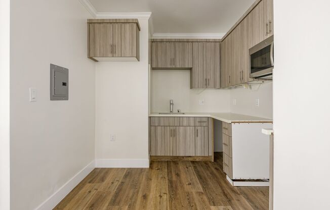 1 bed, 1 bath, 487 sqft, $1,737, Unit 28