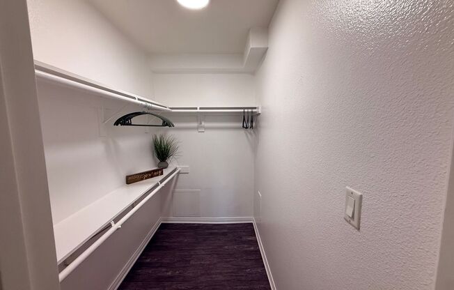 1 bed, 1 bath, 750 sqft, $2,565, Unit A02