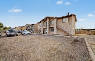 2 beds, 1 bath, 500 sqft, $925, Unit 102