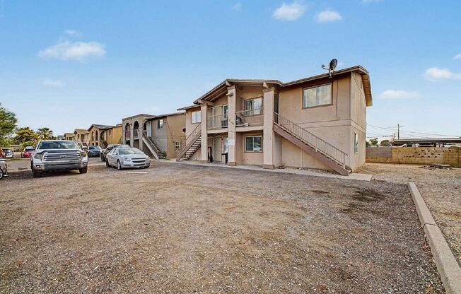 7144 N 66 DR