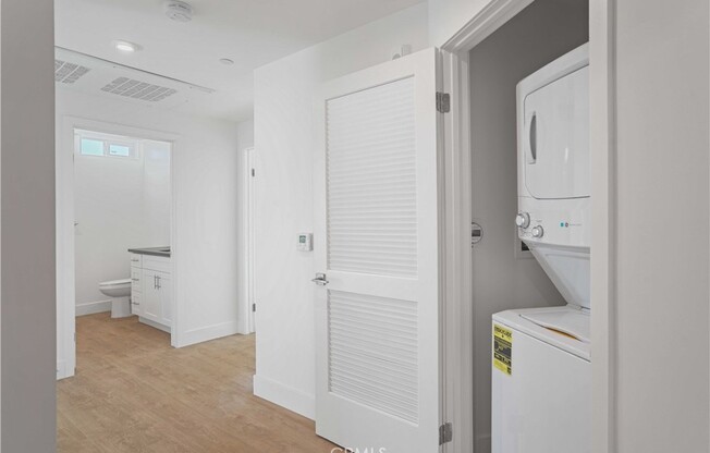 2 beds, 2 baths, 1,122 sqft, $2,417, Unit 509