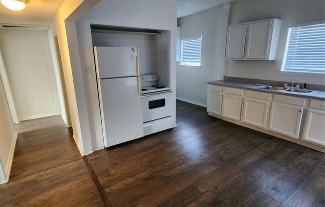 Welcome to 5004 E Side Avenue, Dallas, TX 75214