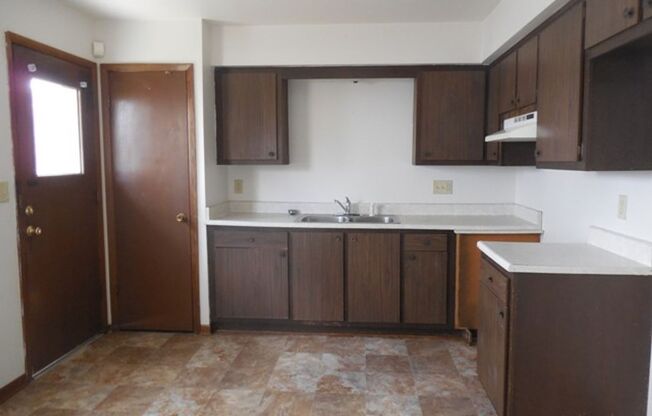 10421-10423-10425 W. Donna Drive