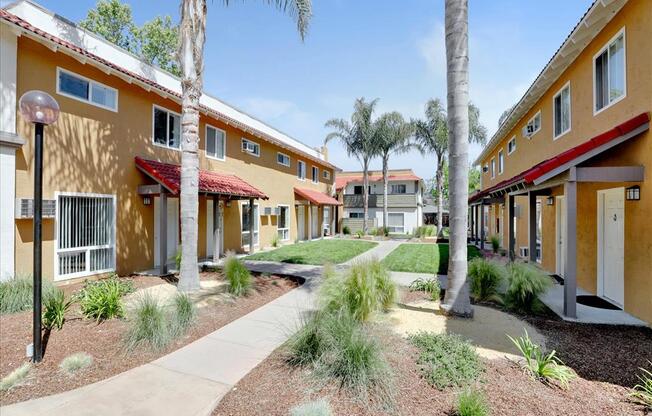 Courtyard View at Casa Alberta Apartments, California