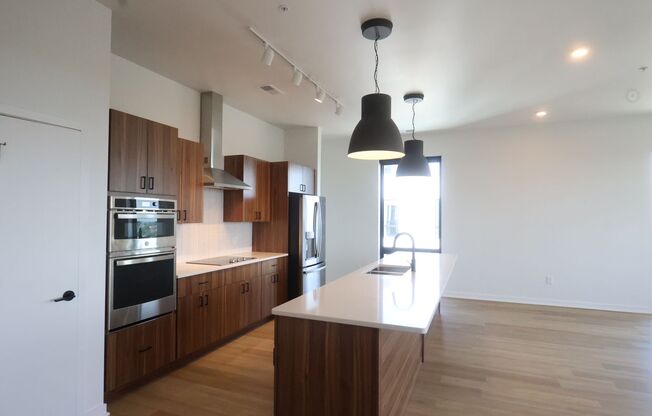 2 beds, 2 baths, 1,479 sqft, $3,850, Unit 910