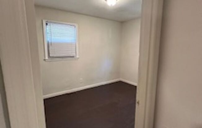 3 bedroom / 1 Bath