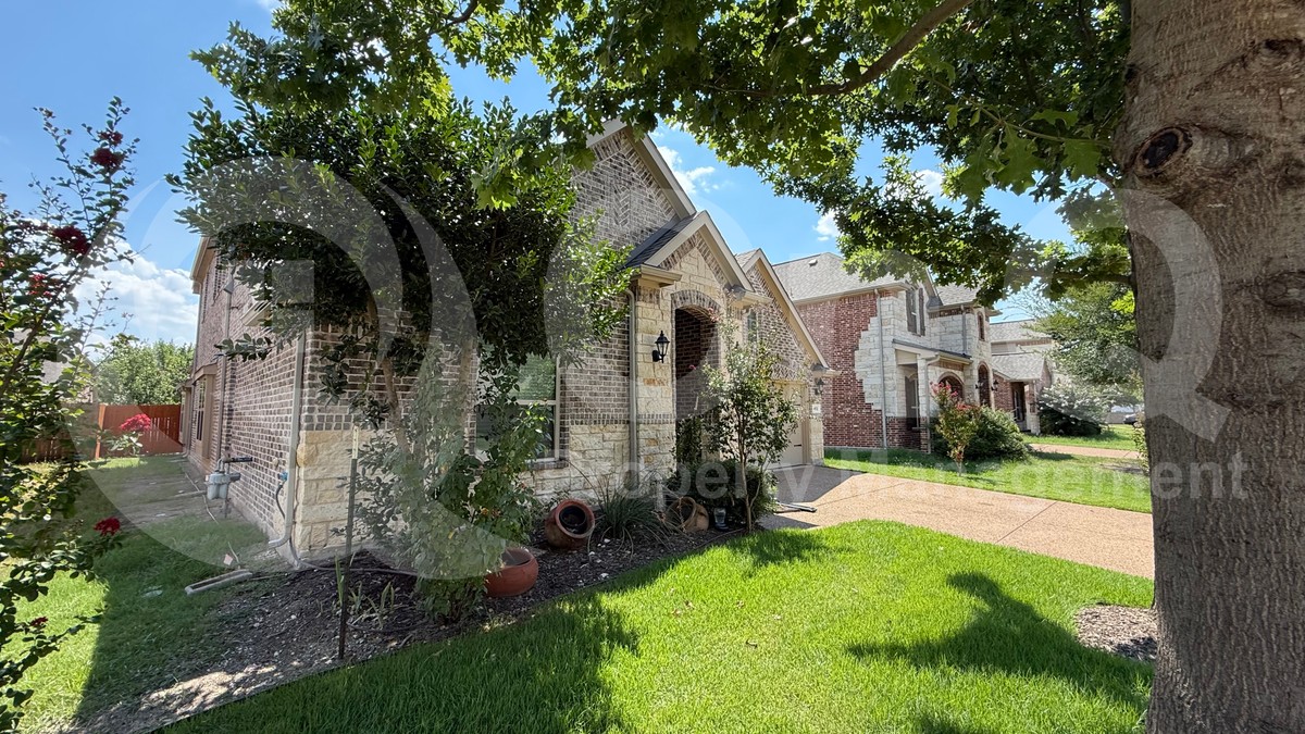 4112 OVERTON DR
