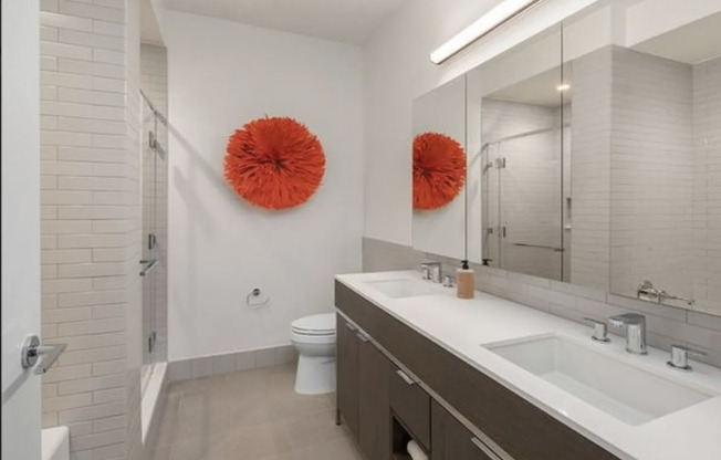 2 beds, 2 baths, $9,450, Unit 35J