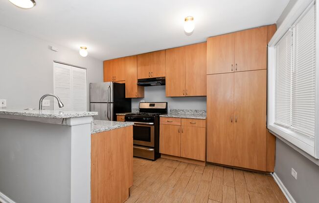 7819 South Shore