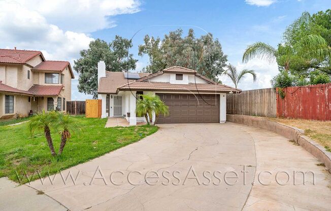 Charming Single-Story 3 Bed / 2 Bath Home In Moreno Valley!