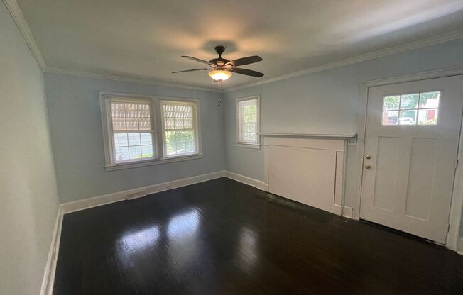 Adorable Home in Ashley Park!