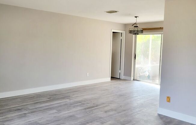 Newly Renovated 3/2 Single Family Home with Garage!