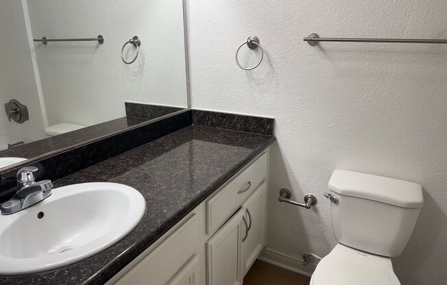 2 beds, 2 baths, 850 sqft, $2,985, Unit 841-11