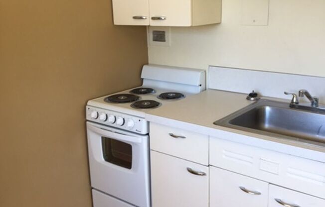 1 bed, 1 bath, 548 sqft, $1,249, Unit 504B