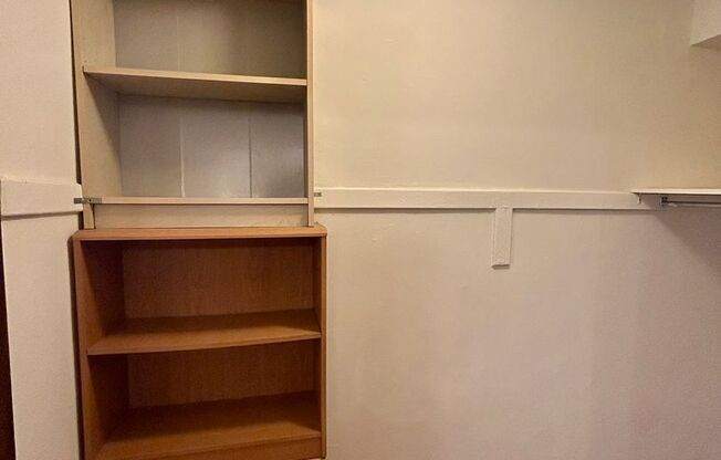 Studio, 1 bath, 320 sqft, $1,475, Unit 225-206