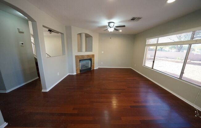 3 beds, 2.5 baths, $2,195, Unit Parcel #:  138-21-714-006