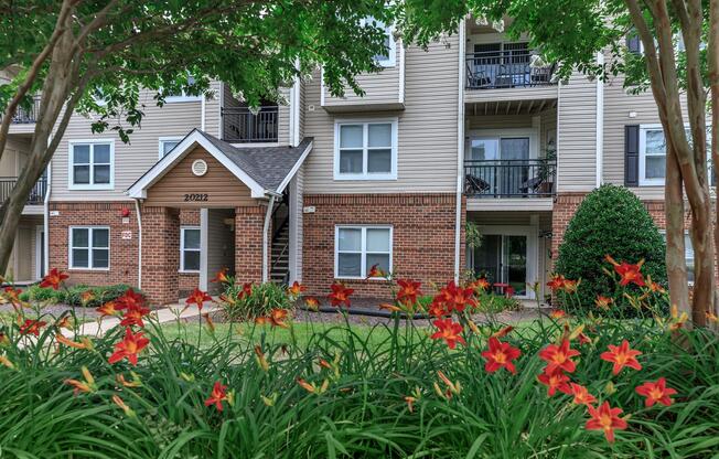 Landscaping at Loudoun Heights in Ashburn VA
