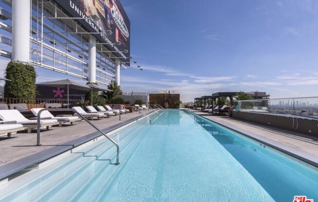 1 bed, 2 baths, 1,400 sqft, $5,500, Unit 10L