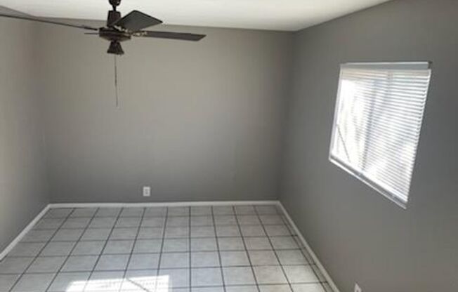 3 beds, 2 baths, $1,750