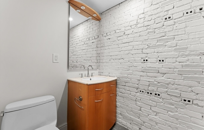 2 beds, 1.5 baths, 1,024 sqft, $4,600, Unit 102