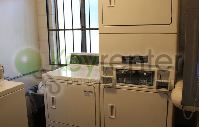 1 bed, 1 bath, 675 sqft, $1,300, Unit 205