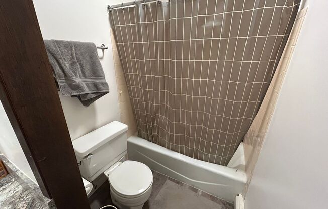 1 bed, 1 bath, $1,025, Unit 1