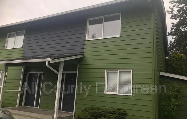 1540 29 ST SE