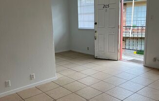 1 bed, 1 bath, $1,250, Unit 205