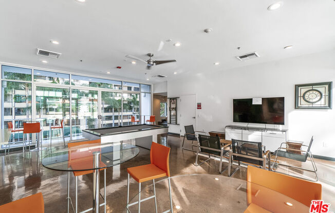 1 bed, 1 bath, 855 sqft, $2,500, Unit 343