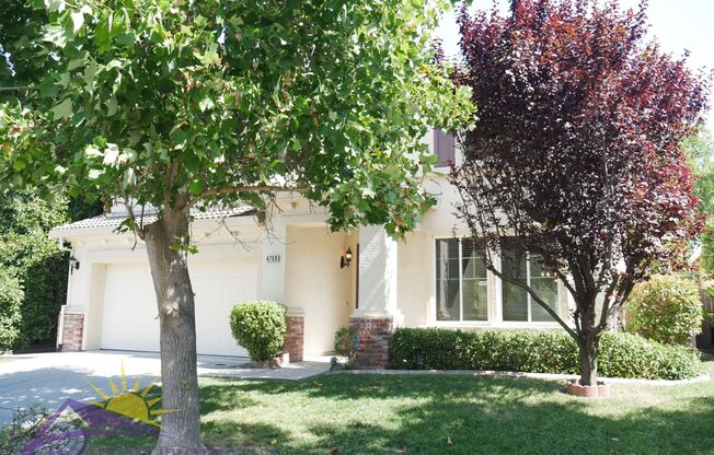 Spacious Two-story 5 Bed 3 Bath 3,024 sqft North Natomas Home