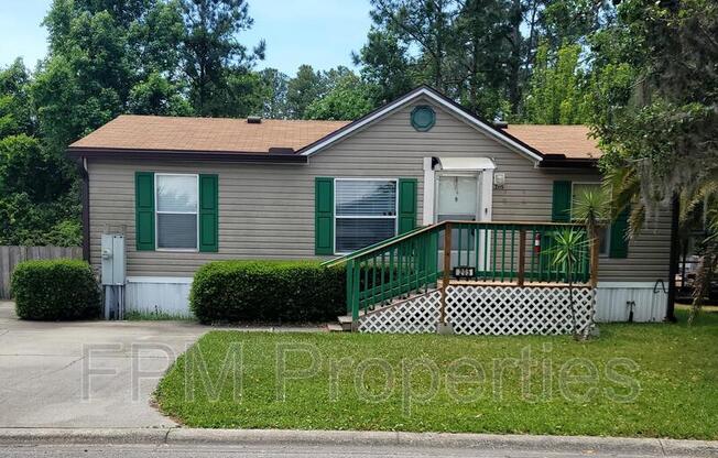 205 VINTAGE OAK CIR